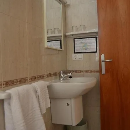 Penzion Mary - Adults Only 18 And Up Lloret de Mar