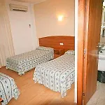 Mary - Adults Only 18 And Up Konukevi
