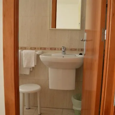 بيت ضيافة Mary - Adults Only 18 And Up يوريت دي مار