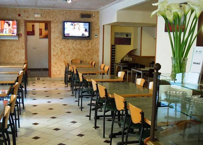 Mary - Adults Only 18 And Up * Lloret de Mar