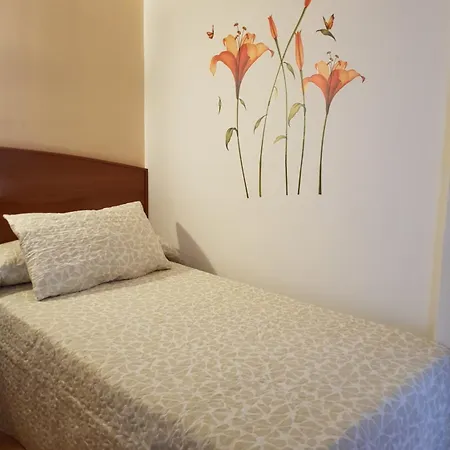 Mary - Adults Only 18 And Up Guest house *