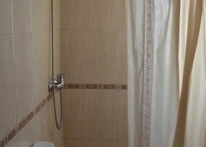 Mary - Adults Only 18 And Up Guest house