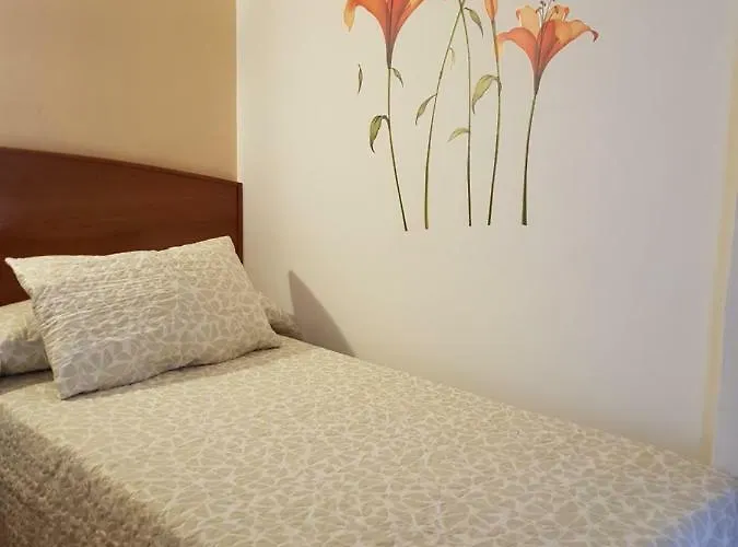 Mary - Adults Only 18 And Up Pensionat Lloret de Mar